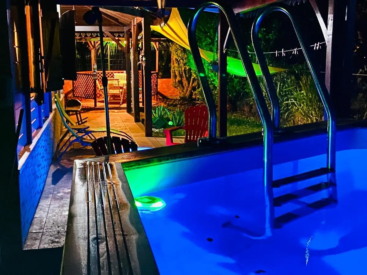 Magnifique Lodge En Bois Avec Piscine Et Jardin De 800 M2 Le Lamentin